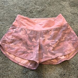 High rise pink camo hottie hot lululemon shorts